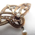 Antiek gouden Victoriaanse broche met parels, Gebruikt, Overige kleuren, Ophalen of Verzenden, Met edelsteen