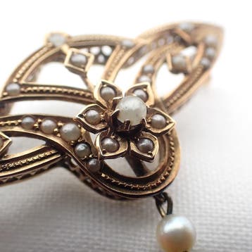 Antiek gouden Victoriaanse broche met parels, Gebruikt, Ophalen of Verzenden, Met edelsteen, Goud