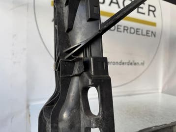 SKODA OCTAVIA 3 VOORFRONT FRONT 5E0805588, Ophalen, Gebruikt, Voor, Skoda