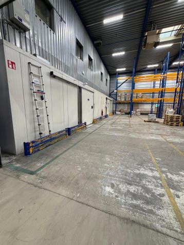 Koelcel Met Schuifdeur Te Koop