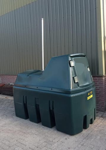 Dieseltank 2500 liter (met kap), Nieuw
