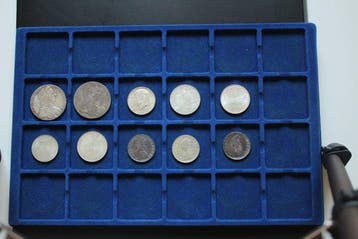 Italië, Oostenrijk, Verenigde Staten, Duitsland. Lotto 10