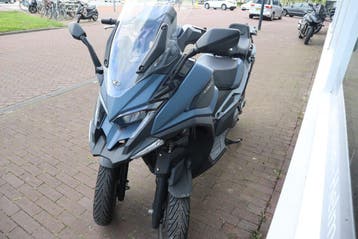 Kymco CV3550i, Ophalen, 2 cilinders, Meer dan 35 kW