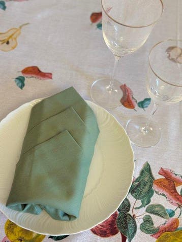 Elegant tafellaken voor grote tafels in country-chic-stijl,