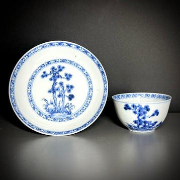 Antieke Chinese blauw-witte kom met schotel, in uitstekende