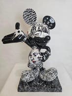ArtBrut by Ann - Mickey Mouse Black & White Fashion Collage, Antiek en Kunst