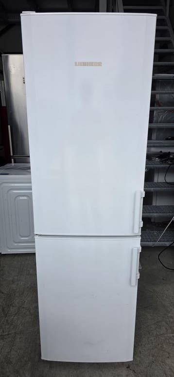 TOPDEAL! LIEBHERR NOFROST KOELVRIESCOMBINATIE A+ WERKT TOP!, 200 liter of meer, Met aparte vriezer, Zo goed als nieuw, Energieklasse A of zuiniger