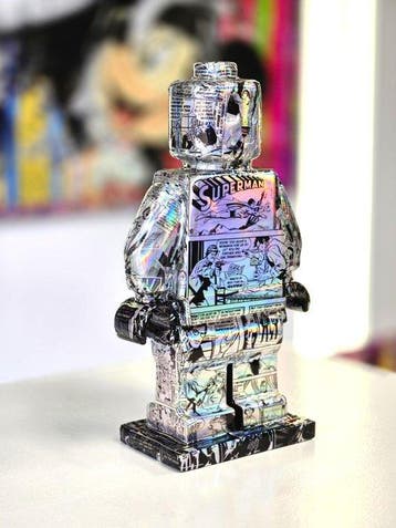 Patryk Konrad - Lego holographic comic Superman sculpture,