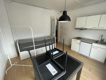 Te huur: Kamer Haarlemmerstraat in Leiden, Huizen en Kamers