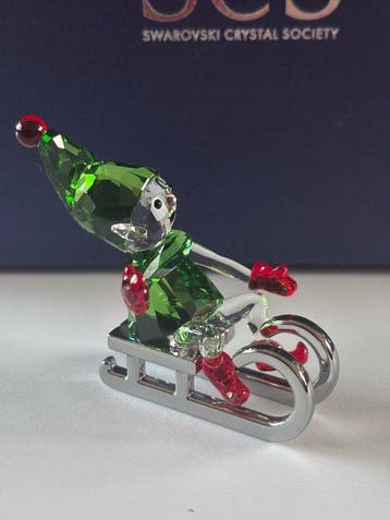 Swarovski - Figuur - Santas Elf on Sleigh - 5533947 - Box +