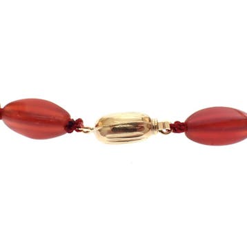 Carneool kralenketting met gouden sierslot, Sieraden, Tassen en Uiterlijk, Kettingen, Gebruikt, Ophalen of Verzenden, Met edelsteen