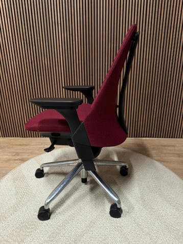 Refurbished Herman Miller Sayl - Rood - 5 Jaar Garantie!, Huis en Inrichting, Verzenden, Zo goed als nieuw, Bureaustoel, Rood