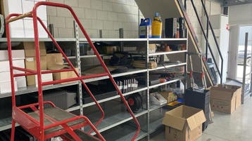 Stelling voor schuur, garage of werkplaats - bel, Nieuw
