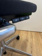 Refurbished Ahrend 2020 Bureaustoel, Inclusief Garantie, Huis en Inrichting, Verzenden, Zwart, Zo goed als nieuw, Bureaustoel