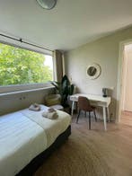 Eigen Kamer aan Marconistraat, Schiedam, 50 m² of meer