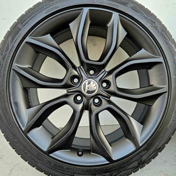Skoda Karoq Superb VW Passat 19 inch NIEUWE Winterbanden, 19 inch, Banden en Velgen, Nieuw, 235 mm