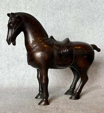 Beeld, Exclusief sculptuur van een paard 26 cm - 23.5 cm -, Antiek en Kunst