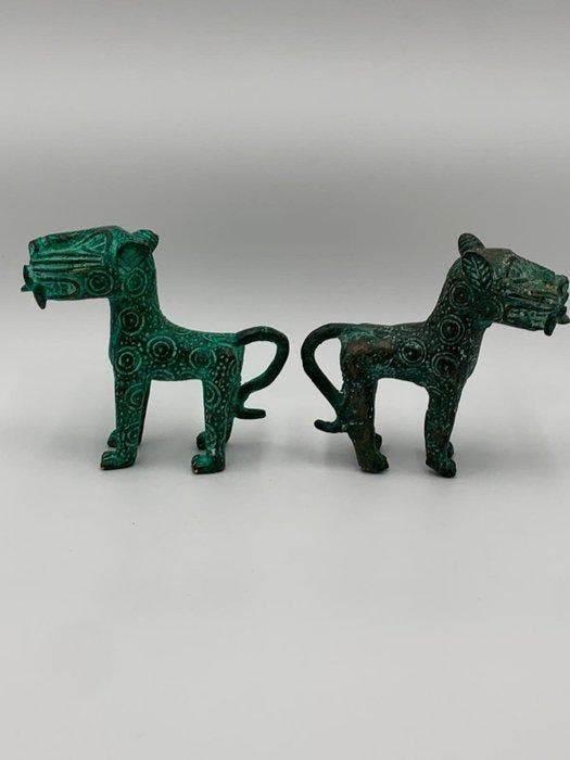 léopards - Hoofd van een figuur - Leopars Royal - bini edo -, Antiek en Kunst, Kunst | Niet-Westerse kunst