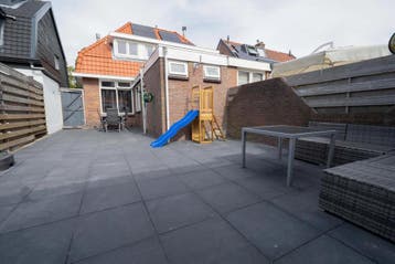 Huis te huur aan Cornelis Matersweg in Beverwijk, Huizen en Kamers, Huizen te huur, Tussenwoning, Noord-Holland
