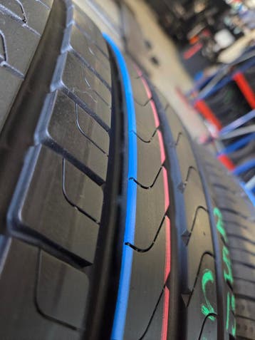 235/50/19 99V PIRELLI ZOMERBANDEN 7,5MM PROFIEL 4X, Gebruikt, 235 mm, Band(en), Personenwagen