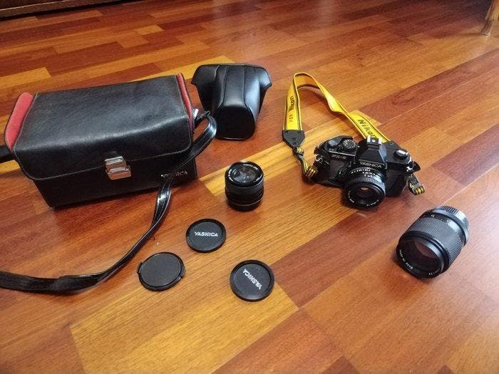 Yashica FX-3 + tre obiettivi DSB 28mm + ML 50mm + DSB 135mm, Audio, Tv en Foto, Fotocamera's Analoog