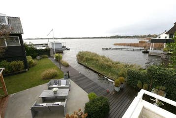 Te huur: Huis Nieuw-Loosdrechtsedijk in Loosdrecht, Loosdrecht, Noord-Holland