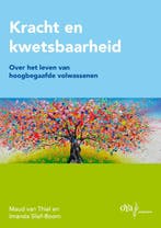 Kracht en kwetsbaarheid. 9789090323848 Maud van Thiel, Verzenden, Zo goed als nieuw, Maud van Thiel