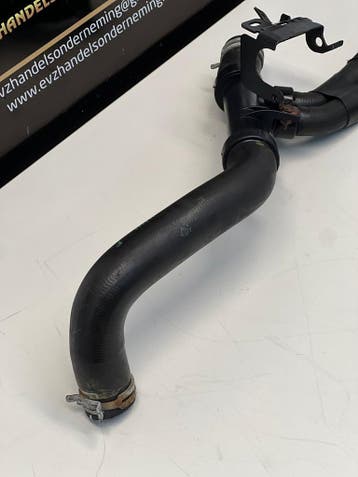 Renault Trafic radiateur slang  bj.2017 Artnr.HSRZ00105, Gebruikt, Renault
