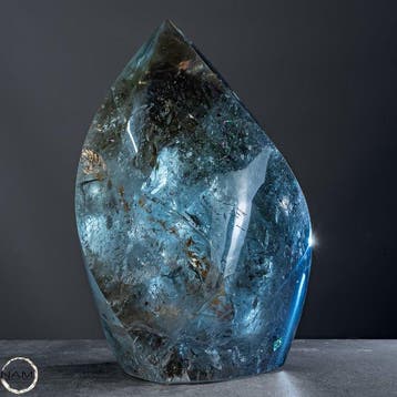 Spectaculaire rookkwartsvlam – massief natuuruniek met diepe
