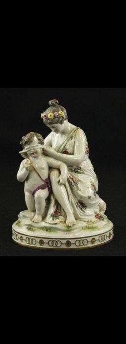 Volkstedt - Liard - sculptuur, Venus blindfolding Cupid - 20, Antiek en Kunst, Antiek | Glas en Kristal