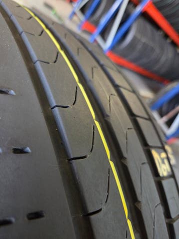 255/45/20 101W AO PIRELLI ZOMERBANDEN 6MM PROFIEL 4X, Auto-onderdelen, Banden en Velgen, Ophalen, Gebruikt, 255 mm, Band(en)