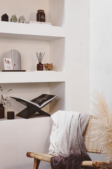 JENS Living Boekenstandaard - Boekenhouder - Salontafelboek, Ophalen of Verzenden, Zo goed als nieuw