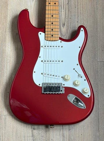 Fender - Standard Stratocaster – Crimson Red Metallic - -, Nieuw