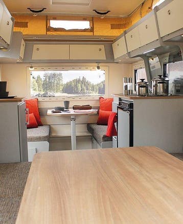 Kip Vision - ruime hefdak caravan lichtgewicht, Caravans en Kamperen, Kip, Voortentlamp, Treinzit, Dwarsbed
