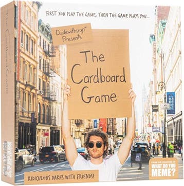 Dudewithsign Presents: The Cardboard Game | What Do You, Hobby en Vrije tijd, Gezelschapsspellen | Bordspellen, Verzenden, Nieuw