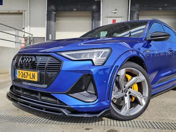 Voorspoiler Audi e-Tron S-Line Glans Zwart Maxton, Ophalen of Verzenden, Nieuw