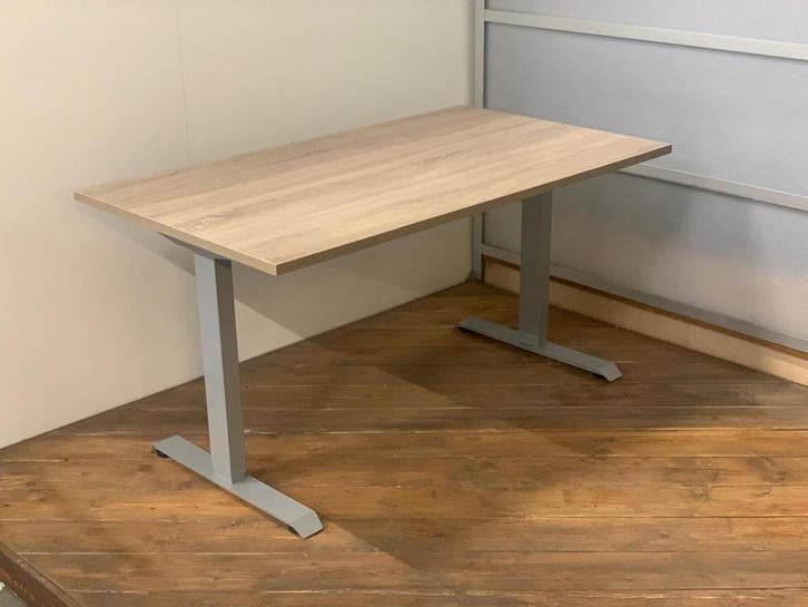 Premium Zit Sta Bureau Elektrisch Verstelbaar - Ferbox, Huis en Inrichting, Bureaus, Zo goed als nieuw, Elektrisch, In hoogte verstelbaar