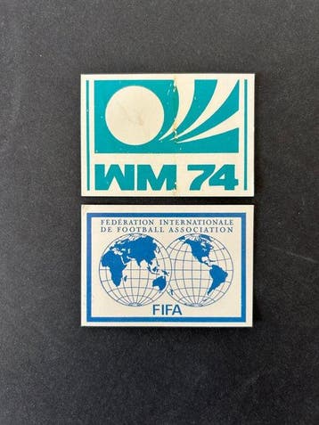 1974 Panini World Cup Munchen 74 Badge - 2 Sticker - Near, Nieuw