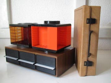 Ladekast (4) - Vintage opbergsystemen voor cassettebandjes -
