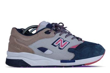 New Balance 1600 Kith Ronnie Fieg Daytona • 42.5, Ophalen of Verzenden, Nieuw, New Balance, Sneakers of Gympen