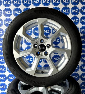 Audi Q2 17 inch Rotor Design Velgen + Zomerbanden, Auto-onderdelen, Banden en Velgen, Banden en Velgen, 17 inch, Ophalen of Verzenden