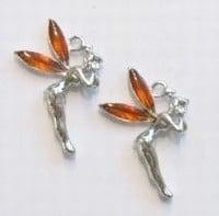 5 x Zilverkleurig metalen elfje met oranje emaille 30 x 15mm, Ophalen of Verzenden, Nieuw, Bedel