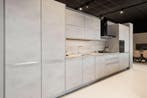 Showroomkeuken in een rechte opstelling, Ophalen, Nieuw, Enkelwandige keuken, Kunststof