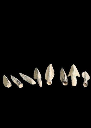 Anatolisch Brons Arrowhead Group (8) (Zonder minimumprijs), Antiek en Kunst