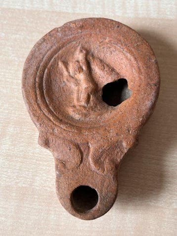 Oud-Romeins, Keizerrijk Terracotta Romeinse olielamp (Zonder