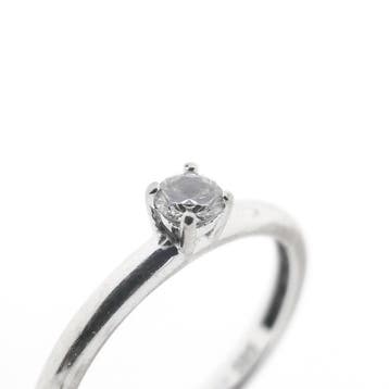 Witgouden solitair ring met zirconia; Blush, Gebruikt, Overige kleuren, Ophalen of Verzenden, 17 tot 18