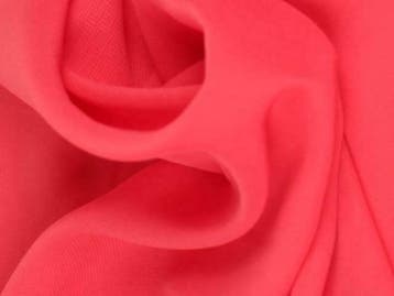 Chiffon stof - Koraalroze - Per 15 of 50 meter, Hobby en Vrije tijd, Stoffen en Lappen, 120 cm of meer, Ophalen of Verzenden, Roze