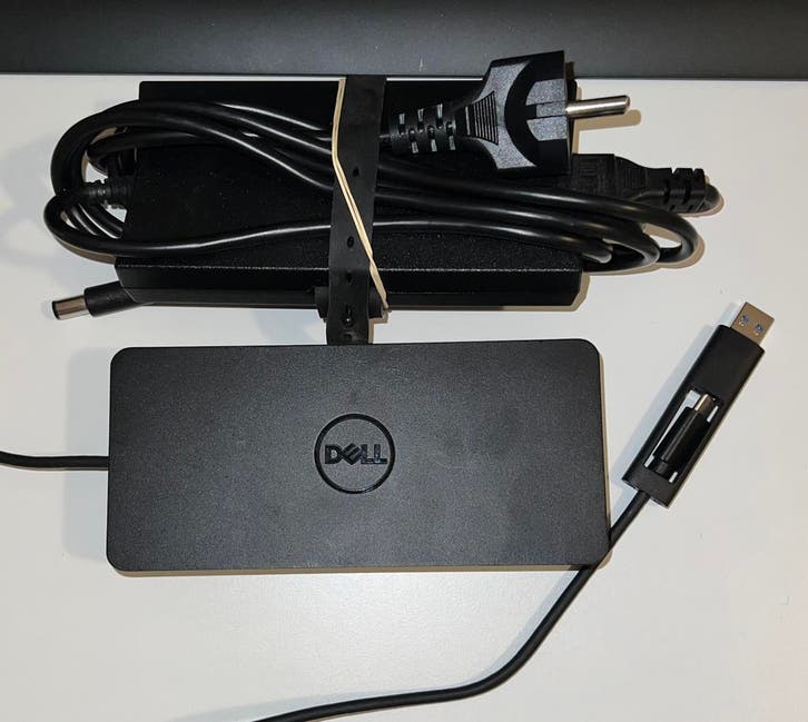 Dell D6000S Universal Dock | USB-C en USB-A | Tot 3x 4K, Computers en Software, Dockingstations, Docking station, Zo goed als nieuw