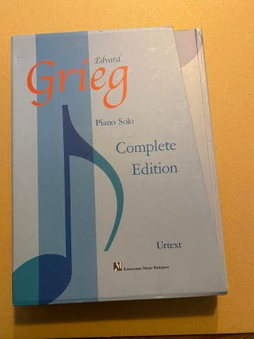 Edvard Grieg - Box met Bladmuziek voor Piano NIEUW, Verzenden, Zo goed als nieuw