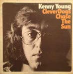 LP gebruikt - Kenny Young - Clever Dogs Chase The Sun, Verzenden, Zo goed als nieuw